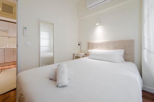 Elegante Apt para 3 en Chueca a 1 min de Gran Via - image 2