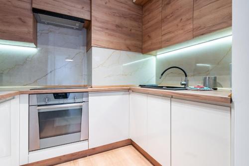 Cozinha, Szurmana Modern Stay Apartment by BookingHost in Panewniki