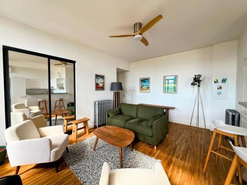 LE CASTEL Superbe appartement climatisé pour 4 personnes au centre ville de Hyères - image 3