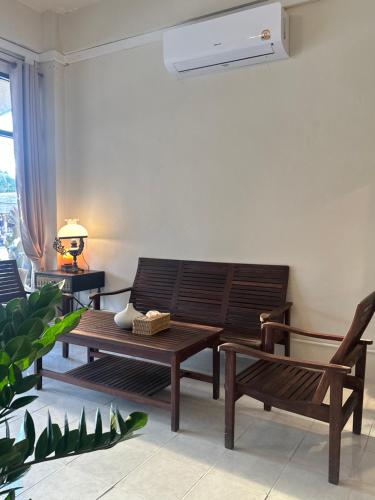 Sunnies 24 in 蘭塔島