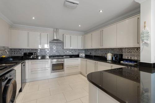 Torquay Bayview Retreat - Couples Romantic Escape - image 2