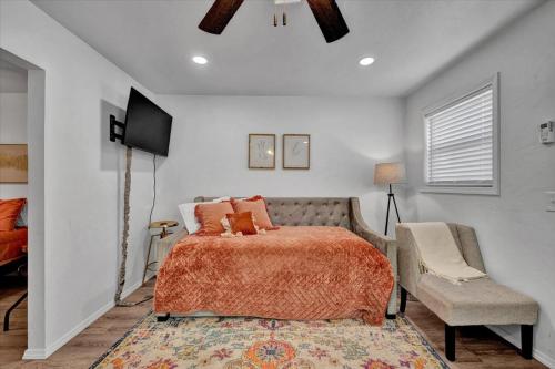 Opulent Stillwater Haven with Reliable WiFi & Free Parking in Stillwater, USA