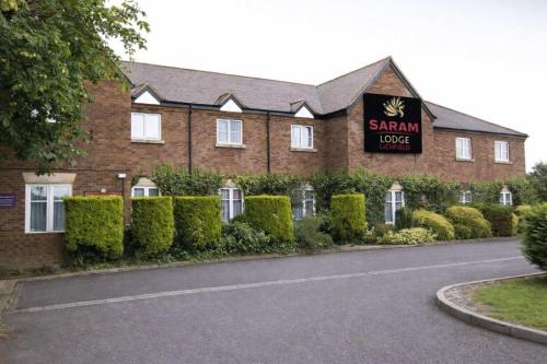 Saram Lodge Lichfield in Fradley
