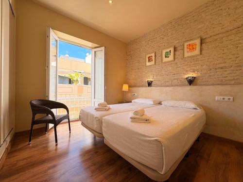 Life Apartments San Vicente, Sevilla