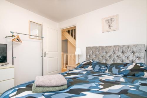5 bed house with free secure parking in pleasant quiet location, Wolverhampton (foto 7)