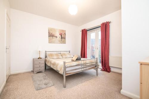 5 bed house with free secure parking in pleasant quiet location, Wolverhampton (foto 2)