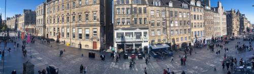 Be in the front row - Royal Mile 3 bedroom apartment - image 5