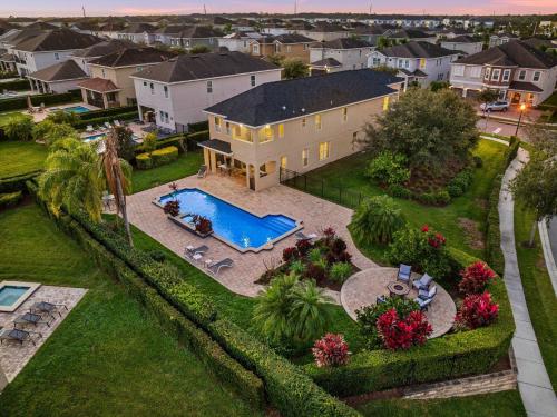 Stunning 5 Bdrm Oasis with Upscale Private Pool at Encore