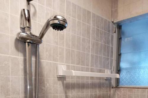 Apt - Sleeps 4 - Parking - Garden in Bonabéri