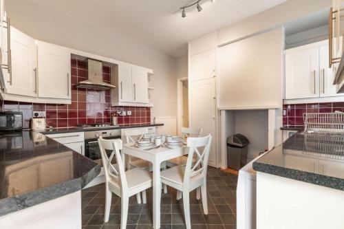 Ground floor Apartment 2 Minutes from the Sea in 克羅默鎮