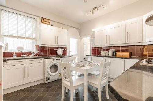 Ground floor Apartment 2 Minutes from the Sea in 克羅默鎮