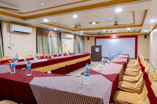 Hotel Opera in 마하칼리