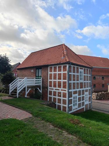Viesnīcas āriene, Schleusenwärterhaus am Ostedeich (Schleusenwarterhaus am Ostedeich) in Neuhaus (Oste)