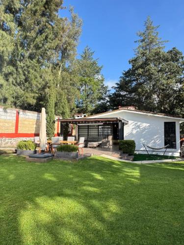 The cabin in Tepotzotlán (The cabin in Tepotzotlan) in San Juan De Las Tablas