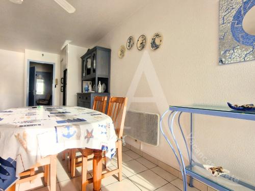 54 M², DOUBLE TERRASSE, ASCENSEUR, PARKING, Sète (fotografie 10)