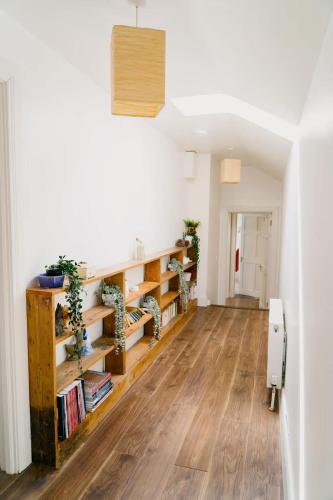 Live Like Lords & Ladies At Our Country Estate in 巴林納斯洛