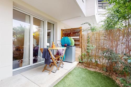 Appartement T2 exceptionnel avec Terrasse in Дрансі