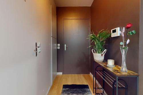 Appartement T2 exceptionnel avec Terrasse in Дрансі