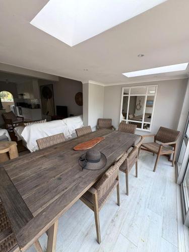 Lalamanzi Beach Villa - Direct Beach Access in Саутбруум