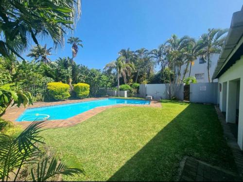 Lalamanzi Beach Villa - Direct Beach Access in Саутбруум