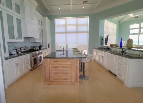 Cocina, Siboney Beach Club in Saint John