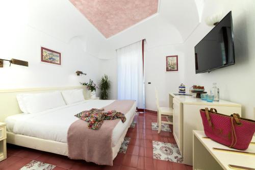 Hotel Terme San Michele & SPA, WorldHotels Distinctive Adults Only Room Type - Comfort King Room with Balcony - Non-Smoking