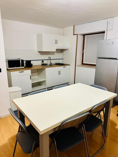 Mamisà 3, appartamento con giardino privato (Mamisa 3, appartamento con giardino privato) in Schio