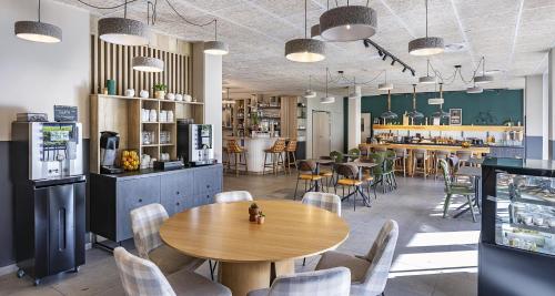 Food and beverages, Best Western Coeur de Maurienne Hotel Restaurant & Spa in Saint-Jean-de-Maurienne