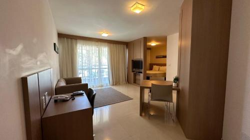 The Sun Full Condominiun Room Type - Deluxe Apartment