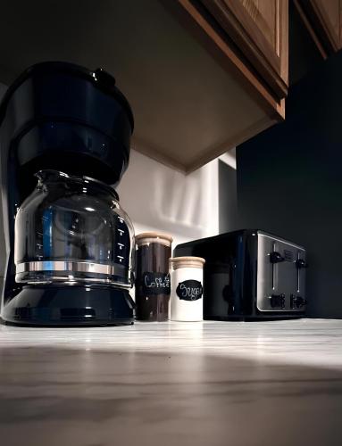 設施, Bachi - Private Room 3 with Parking, Desk & Fast WiFi near Yale, Quinnipiac, SCSU & Hospitals in 哈姆登