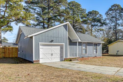 Quiet & Modern Family Home in Spring Lake in Spring Lake (NC)