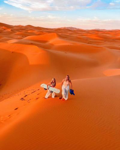 Merzouga Dunes Luxury Glamping Camp in Merzouga