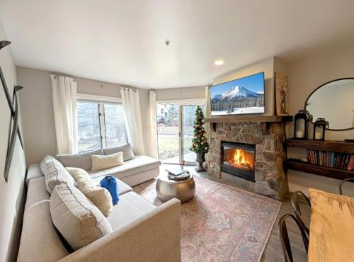 Red Hawk Lodge 2211 by SummitCove Lodging in Colorado, Keystone