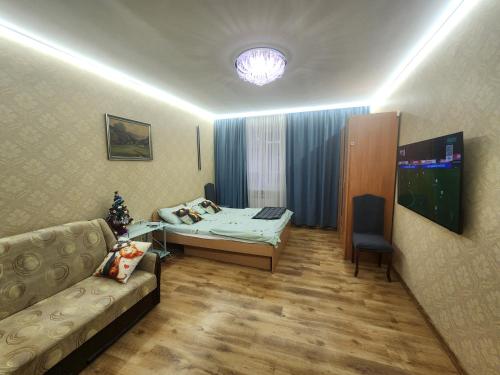 Затишна, домашня 43м в тихому зеленому місці Поруч Центральний парк Університет