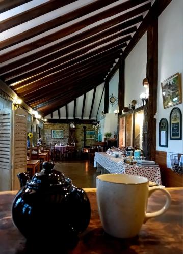 Food and beverages, Auberge de Castel-Merle in Sainte-Croix (Aquitaine)