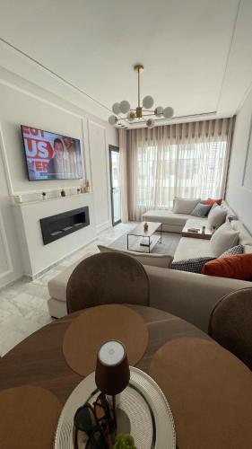 Cozy apartment 2 bedrooms 2 bathrooms – khách sạn tại Sindibad