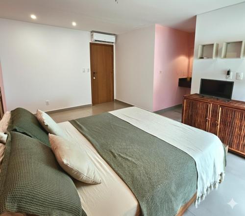 1 queen bed