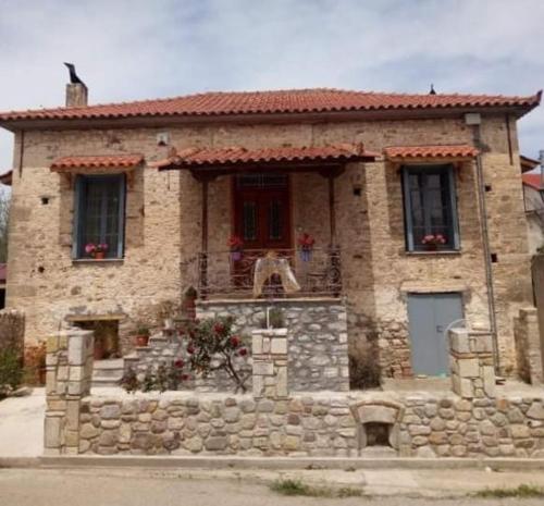 Σπίτι στο Χωριό - Les campagnards (Σπιτι στο Χωριο - Les campagnards) in Rododafni (Akhaia)