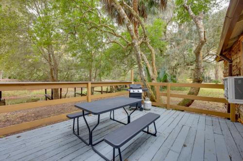 Fish, Boat and Explore Cross Creek Cabin with Dock! in Micanopy (FL)