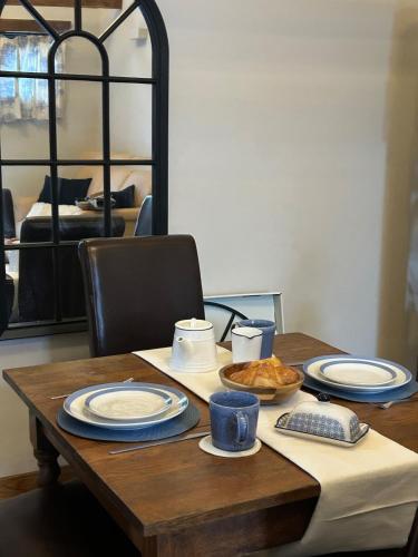 One bedroom converted barn - entire property in Burvaša