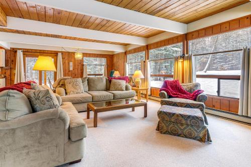 Outdoor Adventure Hub! Family Home in West Dover in Dover (VT)
