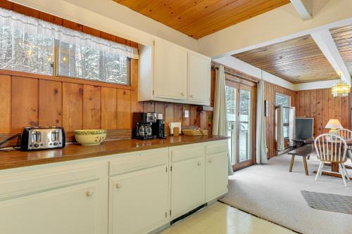 Outdoor Adventure Hub! Family Home in West Dover in Dover (VT)