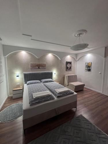 V Apartmani 2
