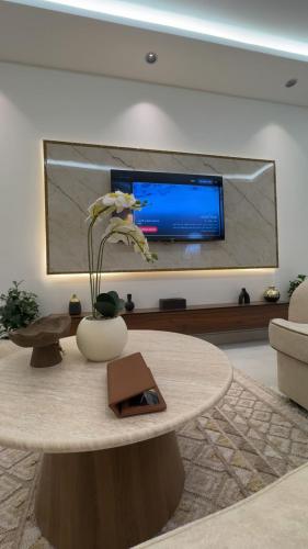 شقه مفروشه فاخره