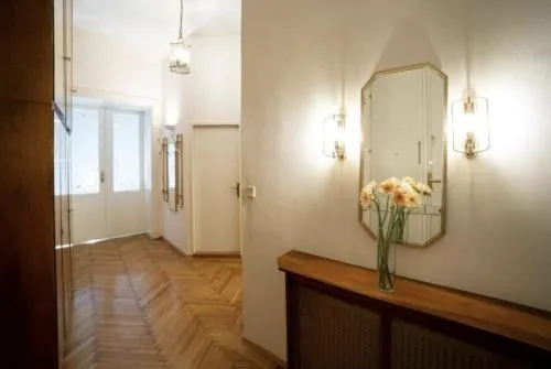 Premium Apartment with Shared Balcony & Free Parking in Wien, Österreich