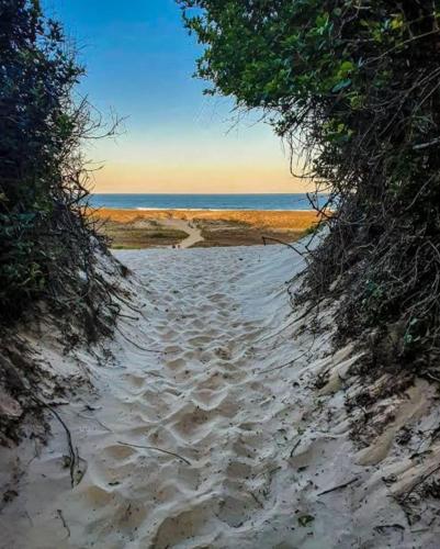 Loft completo a 5 minutos da praia, entre o Campeche e a Joaquina in Rio Tavares