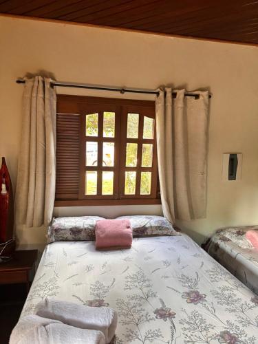 1 double bed, 1 twin bed