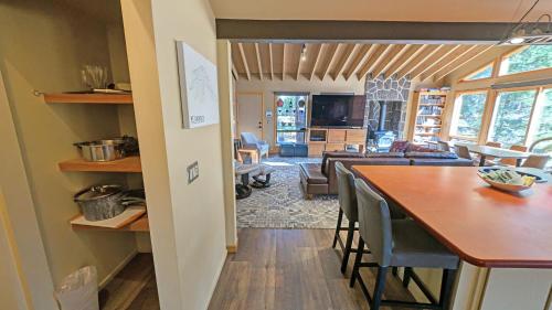 Salishan 5 - image 2