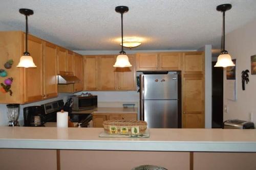 Peaceful golf retreat with shared pools in Waikoloa (HI)