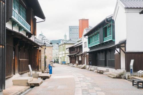 그랜드 베이스 사이와이마치